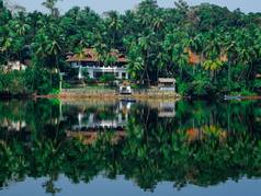 Why Alleppey Is More Than Just Houseboats — Discover Its Hidden Corners That Tourists Miss