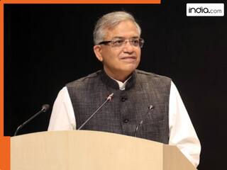 चुनाव आयोग ने राहुल गांधी पर किया पलटवार... 'वोट चोरी' के आरोपों को बताया पूरी तरह गलत