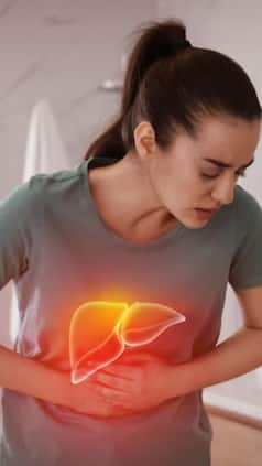 लिवर के लिए जहर से कम नहीं ये 5 फूड्स