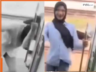 Train Ka Video: चलती ट्रेन से बाहर लटककर रील बना रही थी लड़की, फिर दरवाजे के बाहर जो हुआ देखकर सहम जाएंगे आप | देखें वीडियो
