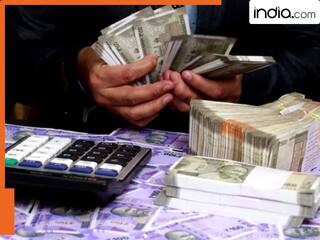 10 लाख की FD या हर महीने 5 हजार की SIP.... कौन पहले बनाएगा करोड़पति, जान लें पूरा कैल्कुलेशन