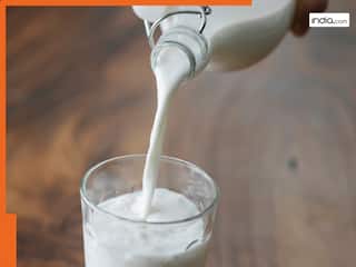 Viral News: बूढ़ी अम्मा ने ऑनलाइन किया दूध ऑर्डर, पेमेंट करने के लिए जैसे किया क्लिक...खाते से उड़ गए 18.5 लाख रुपये