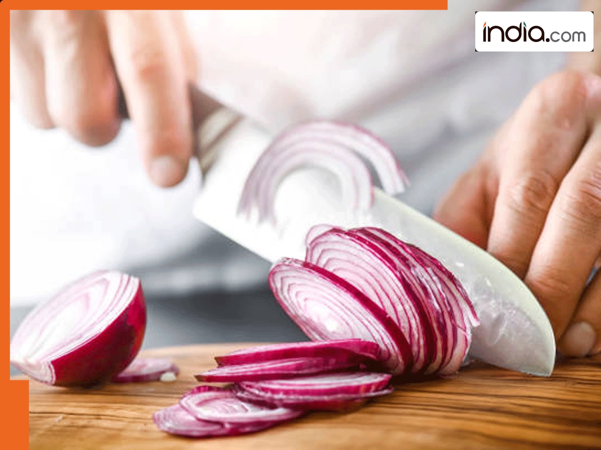 India earns huge amount of money by selling onions, who are 10 biggest buyers?, Half of India's onion is exported to THIS country, name is...