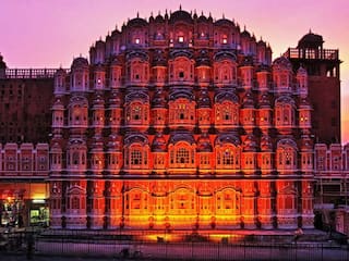 Hawa Mahal: The Breathtaking Palace With A Secret History Of Royals, Romance, And Power