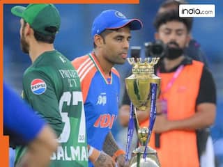 IND vs PAK में और चौड़ी हो गई दरार, पाकिस्तान के कप्तान ने नहीं की टॉस कराने वाले रवि शास्त्री से बात