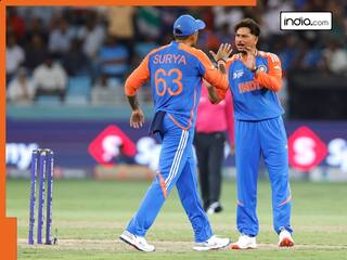 कुलदीप यादव ने एक ही ओवर में पलट दिया मैच, बगले झांकते रहे यूएई के बल्लेबाज