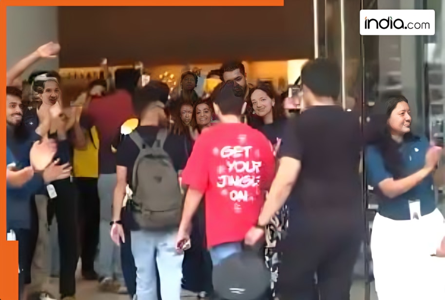 Watch: Apple iPhone 17 sales begin, massive crowds at Mumbai, Delhi stores, check launch offers, discounts and…