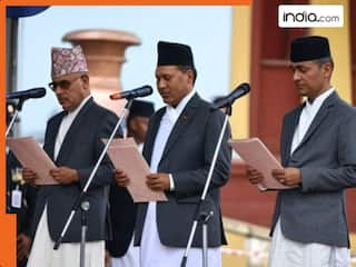 नेपाल: तीन कैबिनेट मंत्रियों ने ली शपथ, ओम प्रकाश गृह मंत्री तो रामेश्वर खनल बने वित्त मंत्री