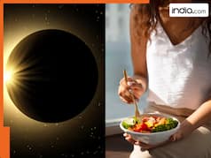 कल लगने वाला साल का आखिरी सूर्य ग्रहण, जानें सूतक में क्या करें और क्या नहीं? फायदे में रहेंगे