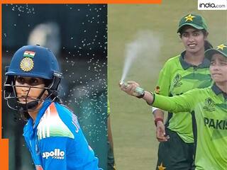 IND vs PAK: भारत-पाकिस्तान मैच में मच्छरों का आतंक, 15 मिनट तक रुका खेल; धुआं-धुआं हुआ मैदान