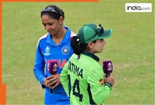 WATCH: After Asia Cup 2025, No handshake between Harmanpreet Kaur, Fatima Sana in India vs Pakistan Women's World Cup 2025