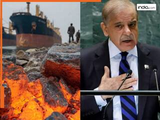 पाकिस्तान से अमेरिका जाने लगी अरबों डॉलर के खजाने की खेप....विपक्षी पार्टी भड़की, बोली-जनता के सामने रखें सीक्रेट डील की डिटेल