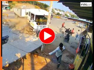 Accident Ka Video: अचानक बेकाबू हुआ ट्रक और फिर… दर्दनाक हादसा जिसने सबका दिल दहला दिया | देखें वीडियो