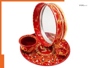 करवा चौथ की पूजा के बाद करवे और छलनी को फेंकना चाहिए या रखना चाहिए, जानें क्या है मान्यता