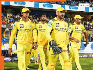 IPL 2026: जडेजा-सैम करन के बाद इस धाकड़ गेंदबाज ने छोड़ा CSK का साथ, धोनी सहित इन खिलाड़ियों को टीम ने किया रिटेन