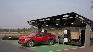 Mahindra to Set Up 250 Ultrafast EV Charging Stations by 2027