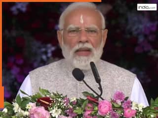 सत्य साईं बाबा के शताब्दी समारोह में शामिल हुए पीएम मोदी, माथे पर लगाया सफेद तिलक...जानिए सफेद, लाल और पीले तिलक का महत्व