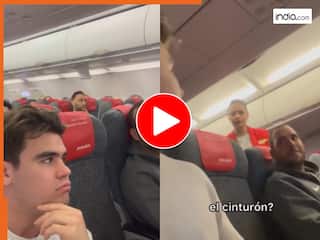 हवाई जहाज में 'मुर्गी' छिपा लाया यात्री, विमान उड़ते ही बंदे ने शुरू कर दिया खेल | देखें FUNNY VIDEO