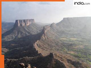 अरावली पहाड़ियों से जुड़े मामले का सुप्रीम कोर्ट ने लिया स्वतः संज्ञान, चीफ जस्टिस की बेंच सोमवार को सुनवाई करेगी