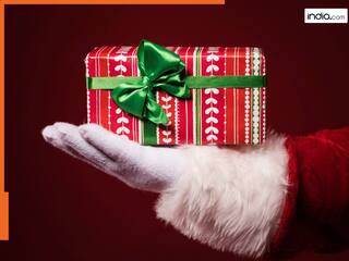 Christmas 2025: क्रिसमस पर गलती से भी गिफ्ट न करें ये चीजें...घेर लेंगी परेशानियां, हो सकता है पैसों का नुकसान