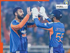 IND Vs SA: आज 1 विकेट चटकाते ही कुलदीप यादव के बाद ऐसा करने वाले दूसरे भारतीय बनेंगे वरुण चक्रवर्ती