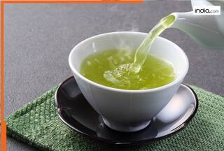 सर्दियों में ब्लोटिंग और एक्स्ट्रा वजन की समस्या से हैं परेशान? सोने से पहले पी लें ये 1 ड्रिंक, रिजल्ट देख चौंक जाएंगे आप