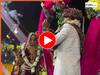 Shadi Ka Video: शादी का मंडप बना जंग का मैदान! दूल्हा-दुल्हन की एंट्री देख लोग बोले- ये विवाह है या युद्ध | देखें वीडियो