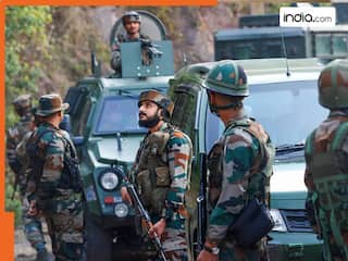 जम्मू कश्मीर के डोडा में 10 जवानों की गई जान, 200 मीटर गहरी खाई में फिसलकर गिरी सेना की गाड़ी