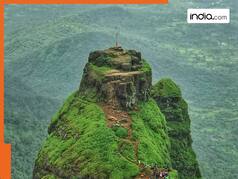 सूरज ढलते ही छा जाता है मौत का साया… ये है भारत का सबसे डरावना किला, जहां रात में जाने से डरते हैं लोग!