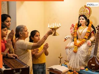 Basant Panchami 2026: बसंत पंचमी के दिन पढ़ें ये आरती और करें इस श्लोक का जाप, मां सरस्वती बरसाएंगी कृपा