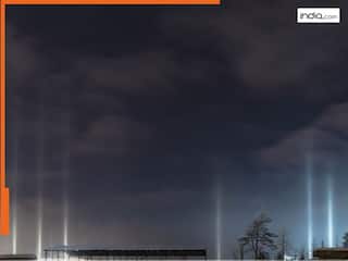 मुश्किल में भारत का दोस्त! अंतरिक्ष से आ रहे 'लाइट के पिलर', क्या है ये बला