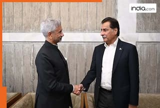 Did Jaishankar initiate 'The Handshake' with Pakistani Parliament Speaker in Dhaka?