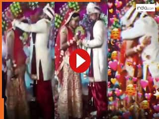 Dulha Dulhan Ka Video: दुल्हन के वरमाला पहनाते ही रोने लगा दूल्हा, आगे जो हुआ पहले नहीं देखा होगा | देखें वीडियो