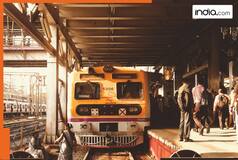 'Mumbai Meri Jaan': Loco pilot stops local train for elderly woman; internet can't stop praising the city | Watch viral video