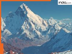 This mountain in Jharkhand tells you whether a woman is carrying a son or a daughter, you'll be blown away by this fascinating story