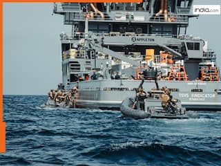 अमेरिका से सीधी जंग की तैयारी में रूस? वेनेजुएला के पास पनडुब्बी और युद्धपोत किए तैनात, बढ़ी हलचल