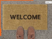 Door Mat Vastu: घर में कलह और आर्थिक तंगी की वजह कहीं Door Mat तो नहीं? तुरंत बदल दें पायदान की दिशा