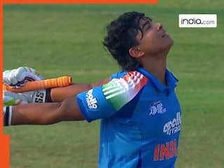 U19 वर्ल्ड कप फाइनल- वैभव सूर्यवंशी के तूफानी शतक से इंग्लैंड चकराया, 25 ओवर में ठोके 250 रन, कई वर्ल्ड रिकॉर्ड भी तोड़े