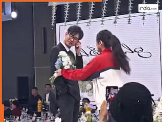 Dulha Dulhan Ka Video: शादी में स्कूल ड्रेस पहनकर पहुंच गई दुल्हन, देखते ही भावुक हो गया दूल्हा | देखें वीडियो