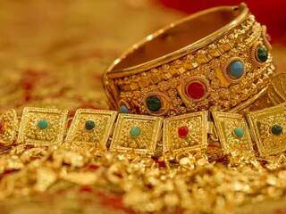 Gold, Silver, Copper Prices Today, February 8 BIG Update: MCX Gold rises Rs 2,890 to Rs 1.56 Lakh/10g, check rates in Delhi, Mumbai, Chennai, Kolkata, Surat, Jaipur, Bengaluru