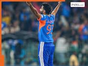 जसप्रीत बुमराह की पाकिस्तान पर डबल स्ट्राइक, भुवी की बराबरी कर मचाया तहलका