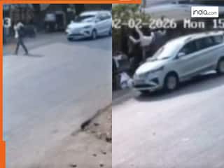 Viral Video: बस सड़क पार कर ही लेता शख्स, तभी कार चालक ने हवा में उड़ा दिया | देखें वीडियो