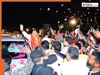 Grand midnight welcome for CM Pushkar Singh Dhami from Kashipur to Khatima, massive crowds line route