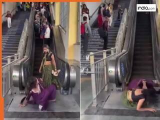दिल्ली मेट्रो में लड़ाई का 'नेक्स्ट लेवल' वायरल, अब एस्केलेटर पर भिड़ गईं महिला यात्री | देखें VIDEO