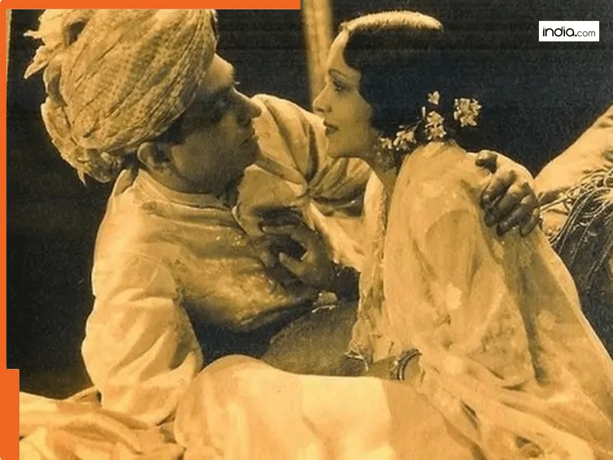 92 साल पहले इस एक्ट्रेस ने पर्दे पर किया था 4 मिनट लंबा KISS, फिर जो बवाल कटा...देखता रह गया ज़माना, श्रीदेवी नहीं, इन्हें कहा गया लेडी सुपरस्टार