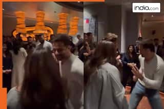 Inside Fardeen Khan's birthday bash: Riteish Deshmukh, Genelia groove with birthday boy on 'Kambakth Ishq' - Watch