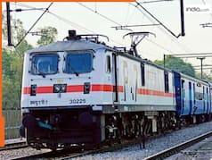दिल्ली-शाहदरा रूट पर 21 ट्रेनें कैंसिल, फिर कब शुरू होगी सर्विस? घर से निकलने से पहले करें चेक