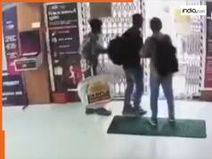 पैसे जमा करने आए मगर पूरा बैंक ही लूट लिया, SBI में बदमाशों का कारनामा देख चौंक जाएंगे