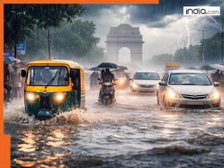 Noida reels under heavy rain, roads submerged and traffic hits standstill-IMD issues yellow alert for Delhi-NCR