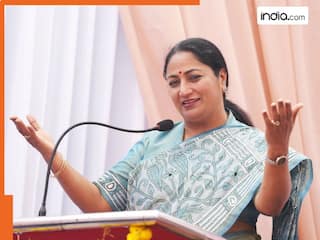 'श्रमिक सम्मान समारोह' में शामिल होकर रेखा गुप्ता ने मजदूर साथियों को किया नमन- सेल्फी भी ली